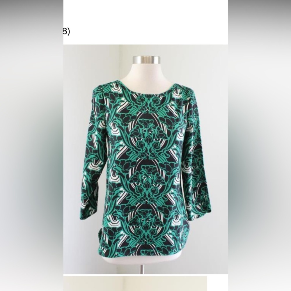 Chic Green Patterned Blouse